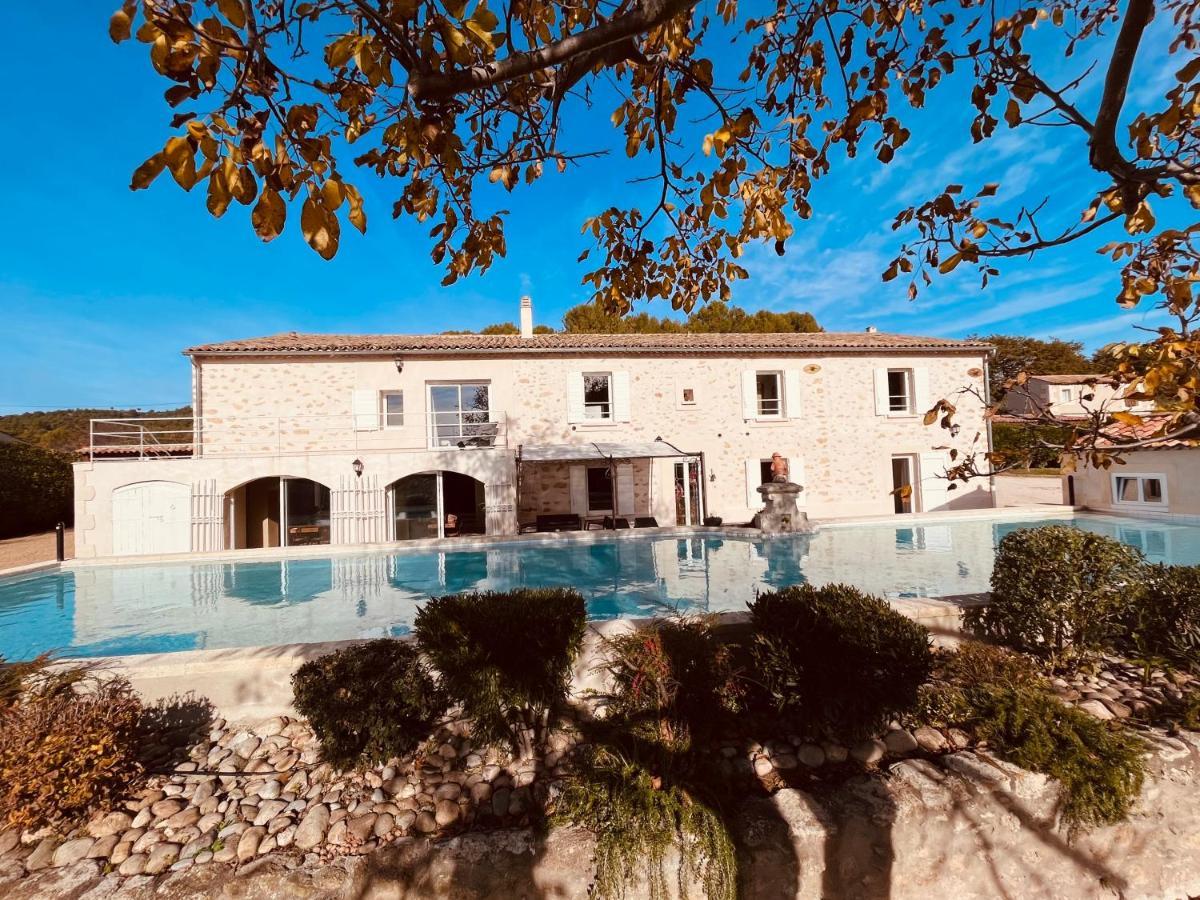 Aparthotel Domaine Amourella Lambesc Exterior foto