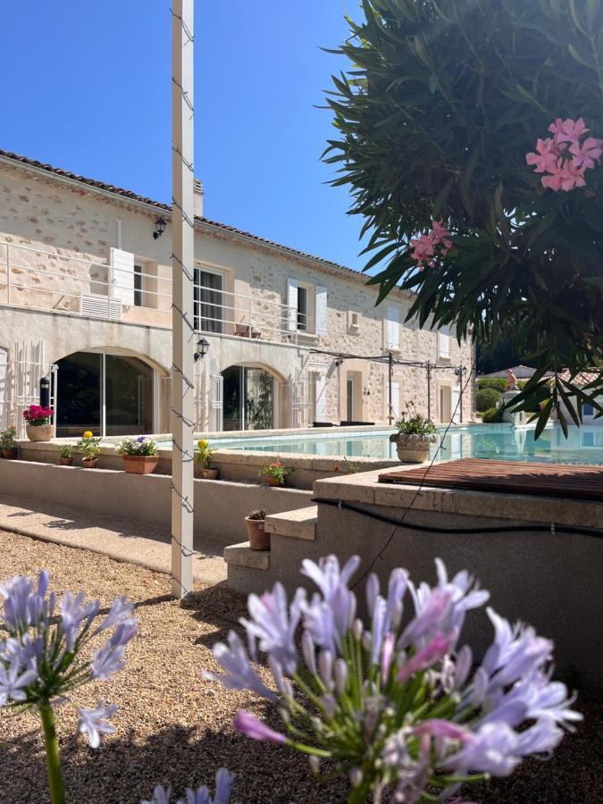 Aparthotel Domaine Amourella Lambesc Exterior foto