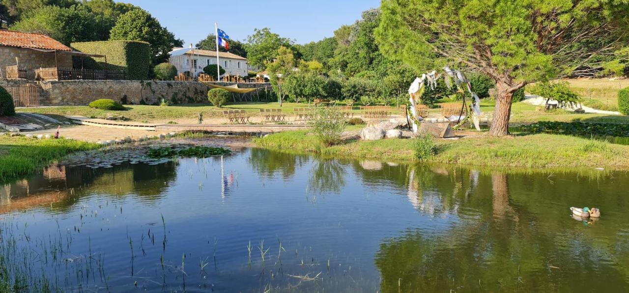 Aparthotel Domaine Amourella Lambesc Exterior foto